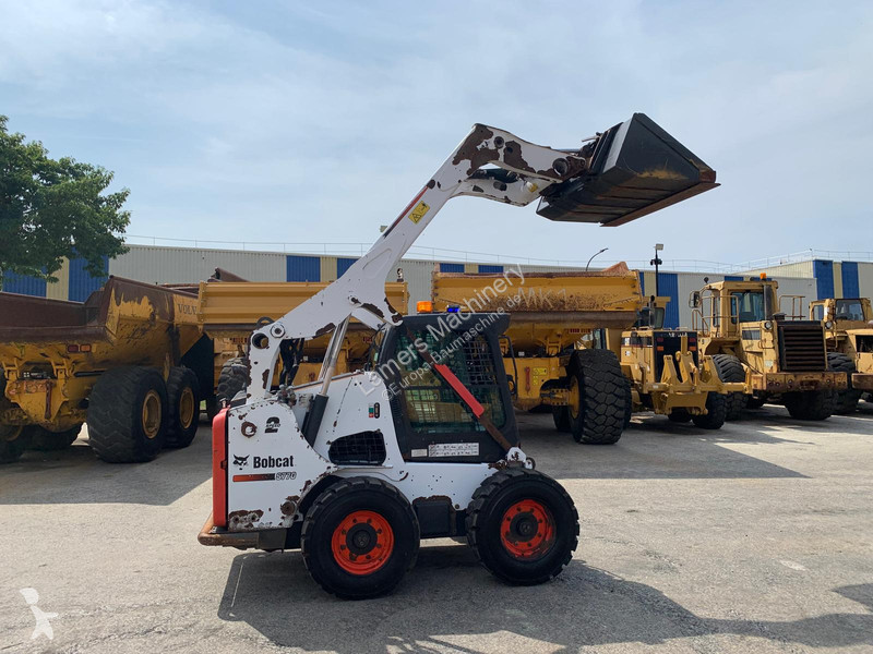 Shovel Bobcat NVT