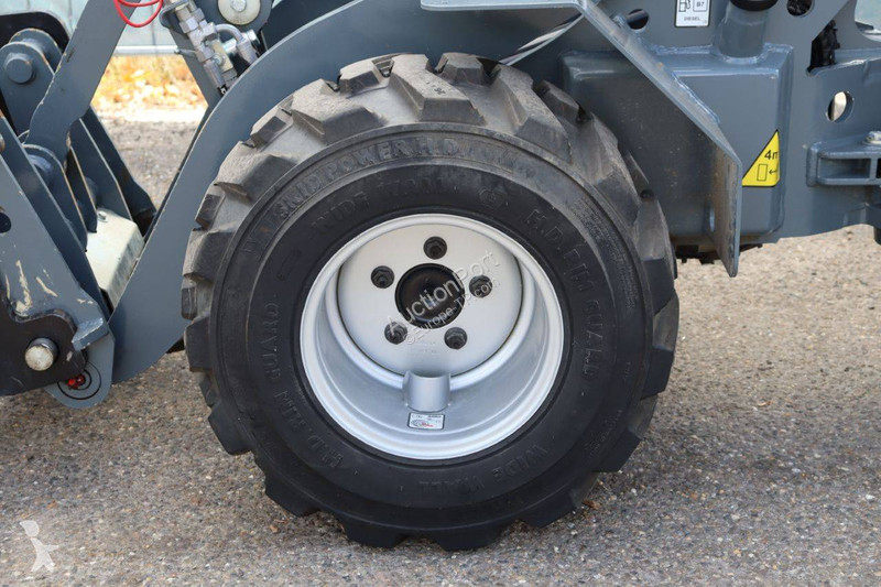 مُحمّلة Giant W15