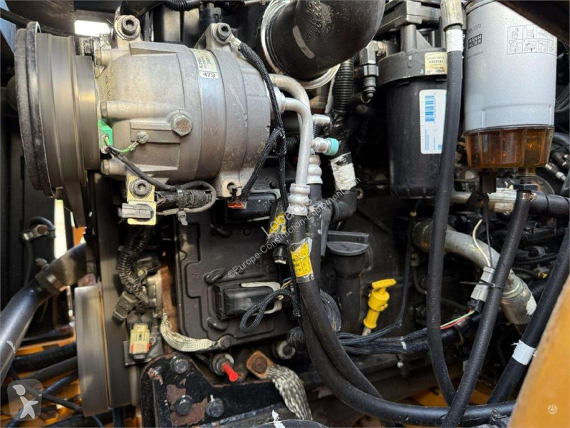 Nakladač Hyundai HL 955