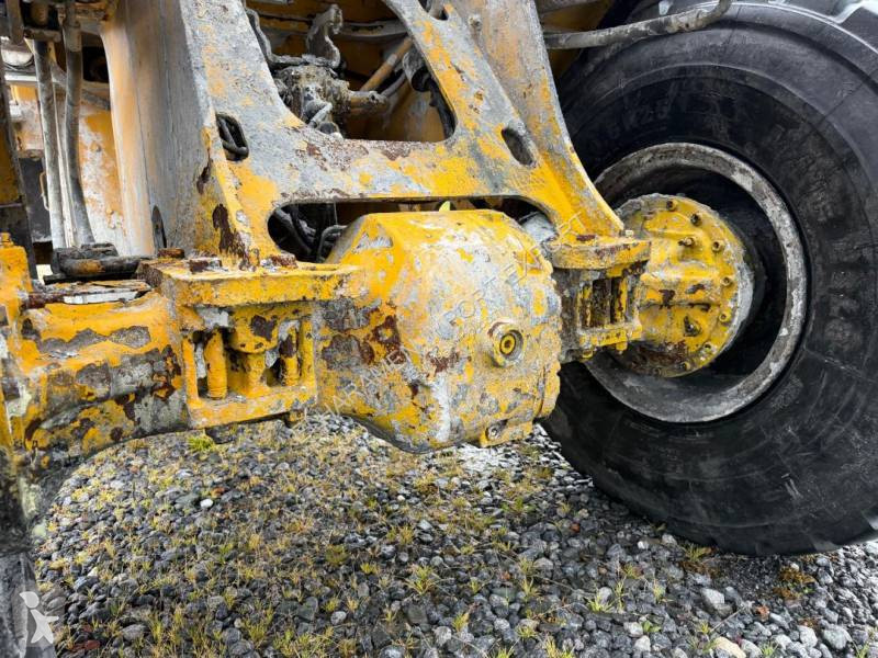 Pala cargadora Volvo 121 17000KG