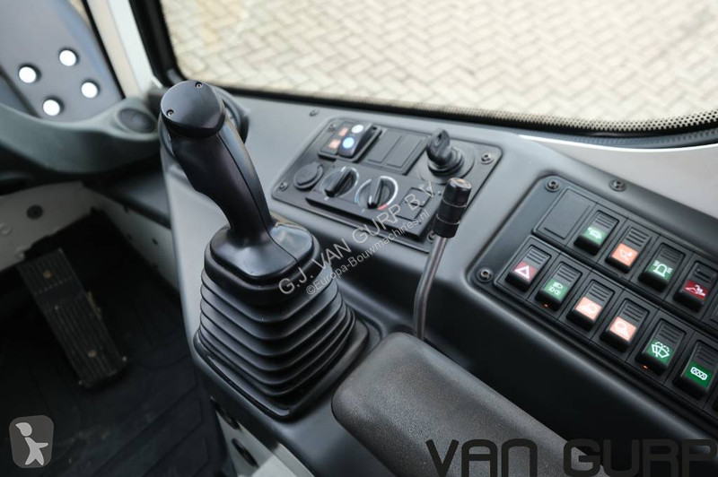 Nakladač Liebherr 506 | 2020 | 1050h