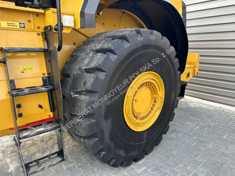 Nakladač Caterpillar 980