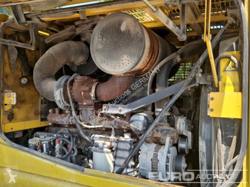 Nakladač Komatsu WA320-3H