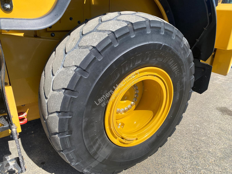 مُحمّلة Caterpillar 962 M .