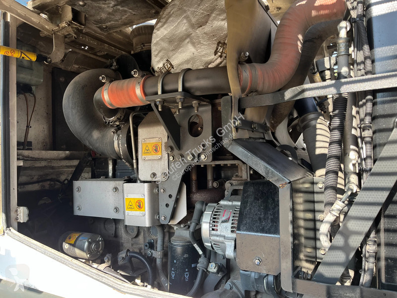Incarcator Komatsu WA250 WA250-6...
