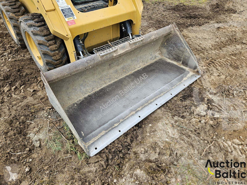 Фронтальный погрузчик Caterpillar D