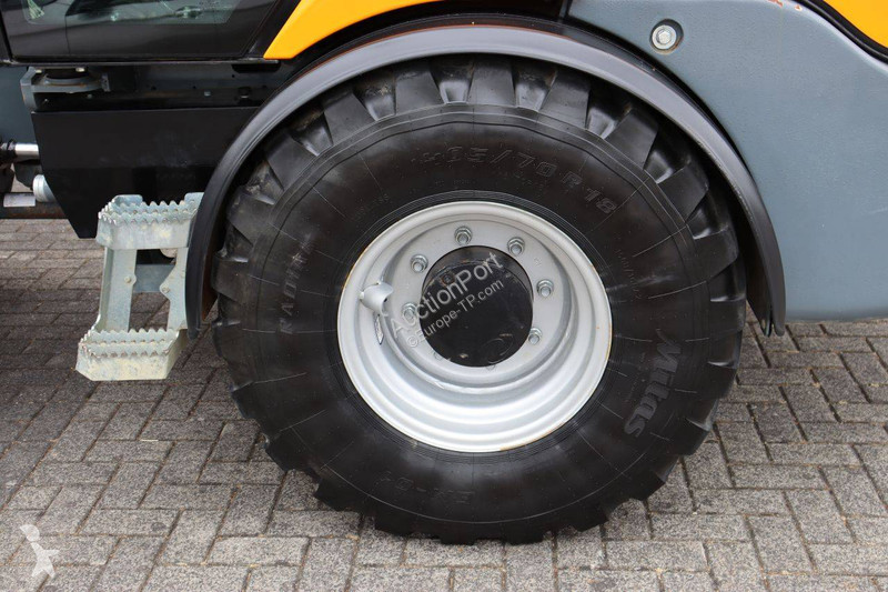 Nakladač Giant G5000 X-TRA