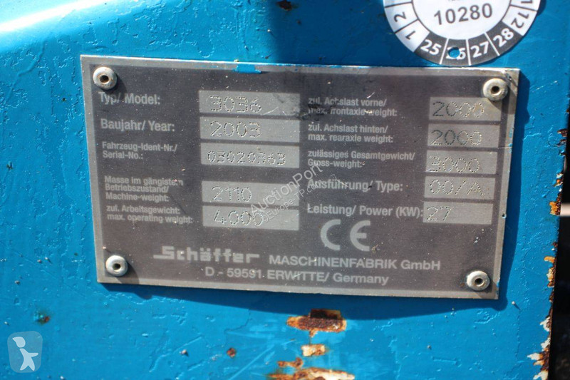 Chargeuse Schäffer 3036