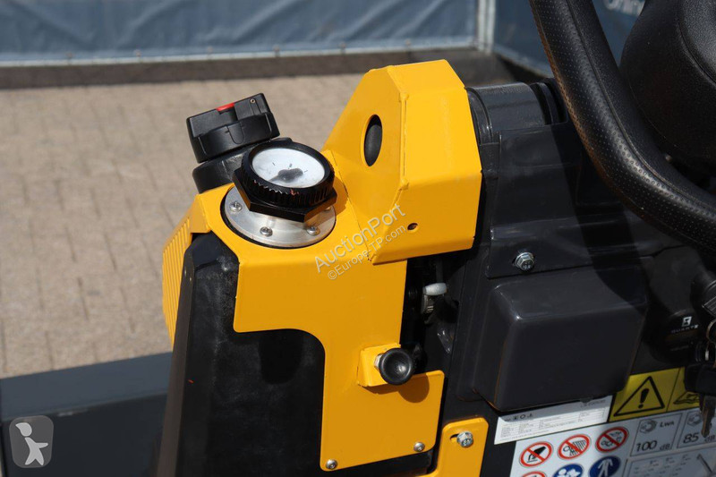 H130 loader
