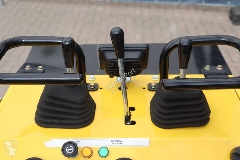 Delano S360 loader