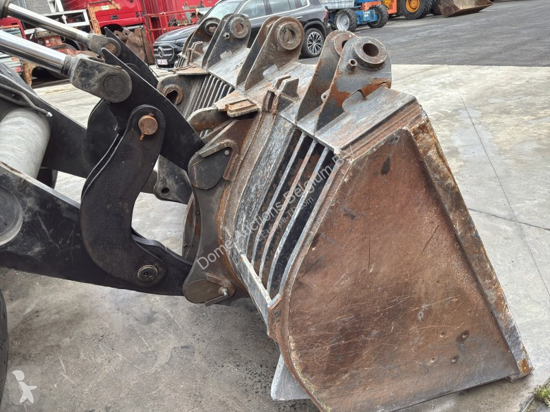 Chargeuse JCB SLP 436