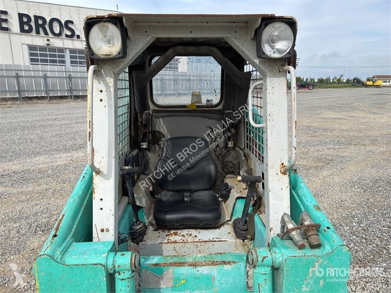 Chargeuse IHI 2041 Skid Steer Loader (Inoperable)