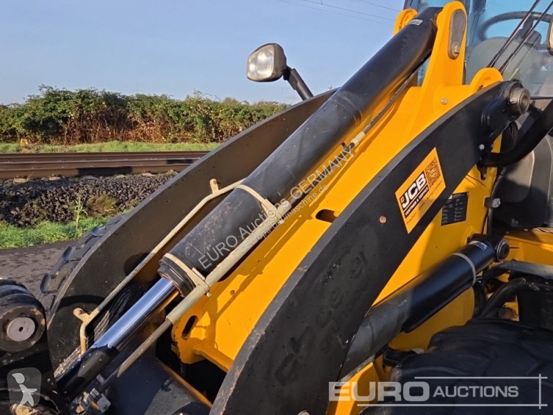Incarcator JCB 409