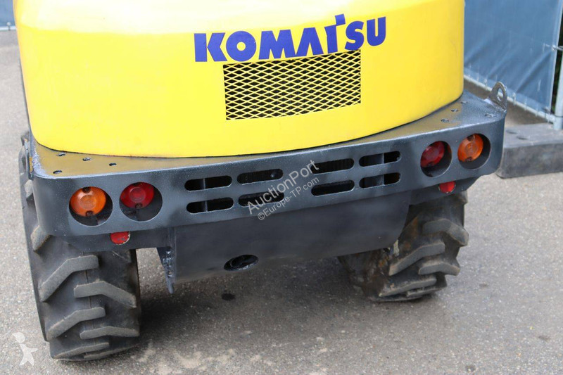 Lastare Komatsu W10-6