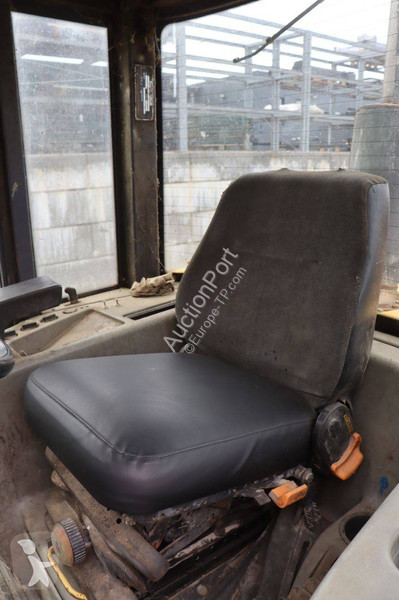 Chargeuse Komatsu 753