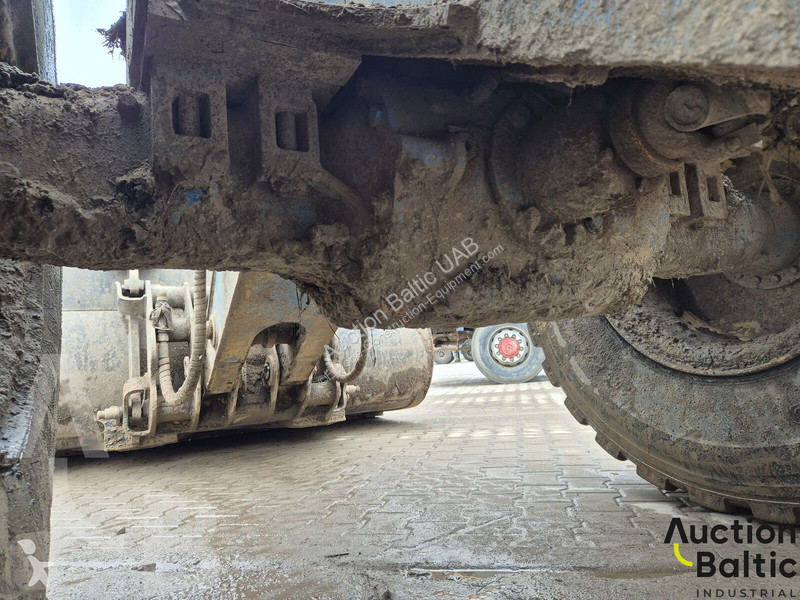 Фронтальный погрузчик Caterpillar