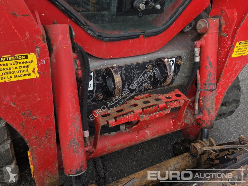 Товарач Bobcat T590