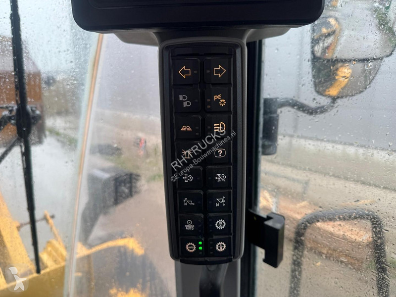 مُحمّلة Caterpillar 966M 4X4 WHEEL LOADER -...