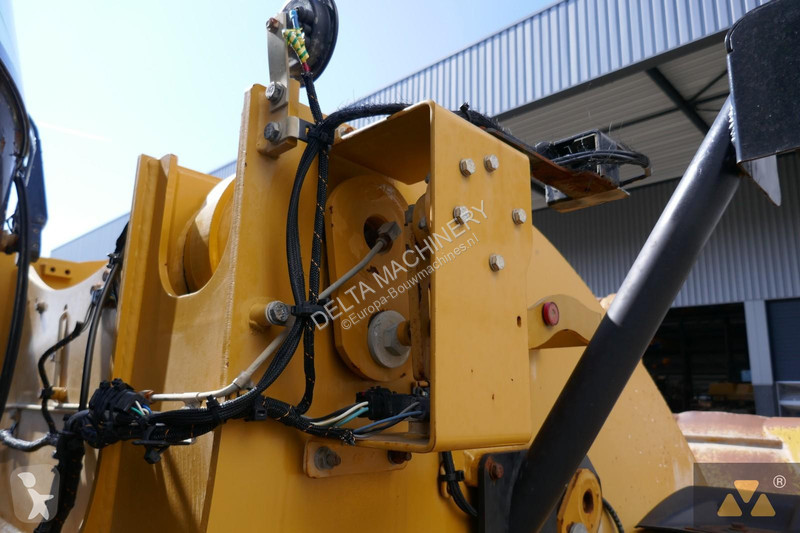 Shovel Caterpillar