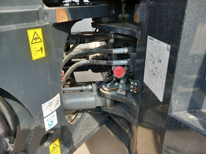 Shovel Komatsu WA475-10