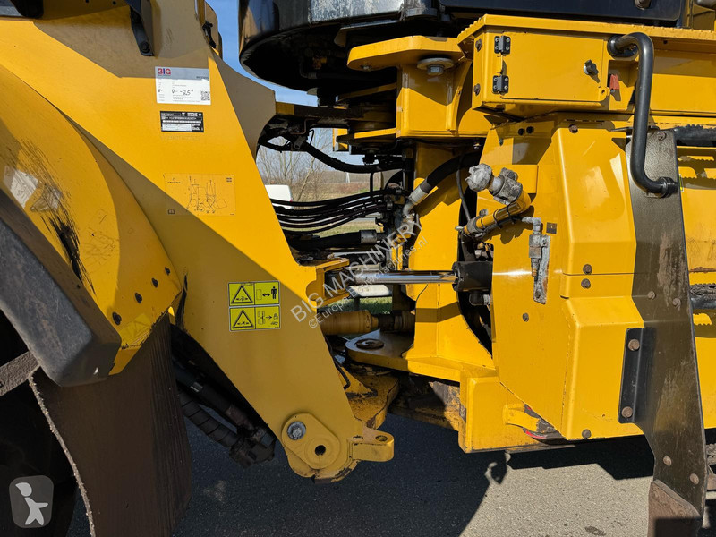 Shovel Caterpillar 980M