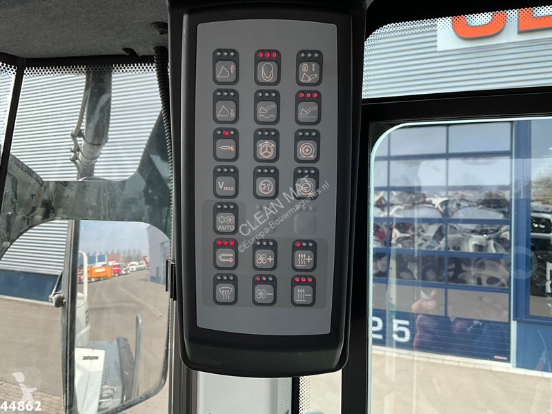 Incarcator Liebherr Wheel loader