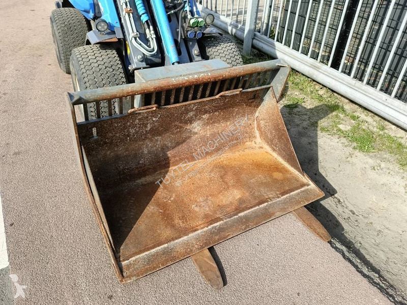 Pala MultiOne 6.3 SD minishovel loader lader...