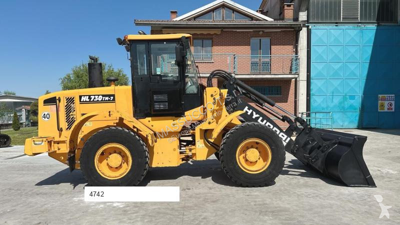 Pala Hyundai HL730TM-7