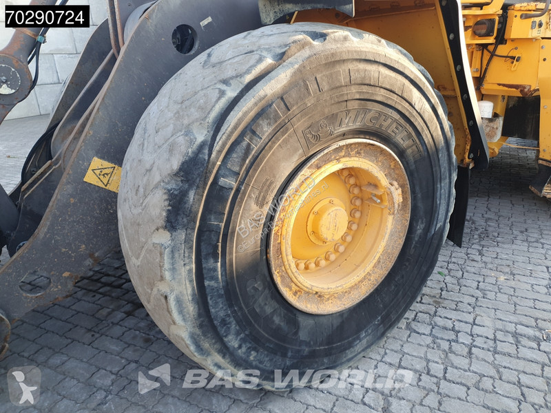 Nakladač Volvo L180 CDC