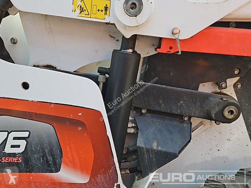 Pala cargadora Bobcat S76