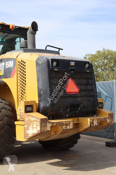 Shovel Caterpillar M