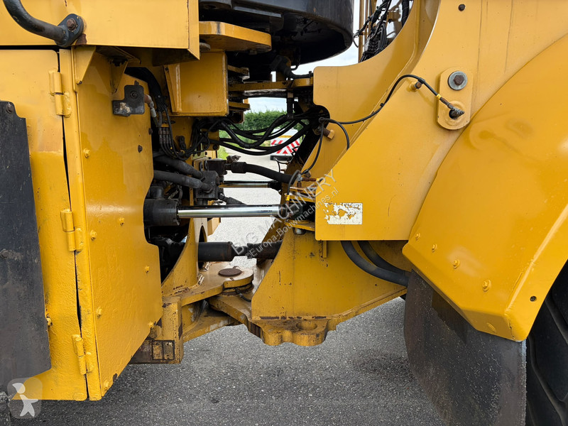 Nakladač Caterpillar 972M XE (TXX-54-D)