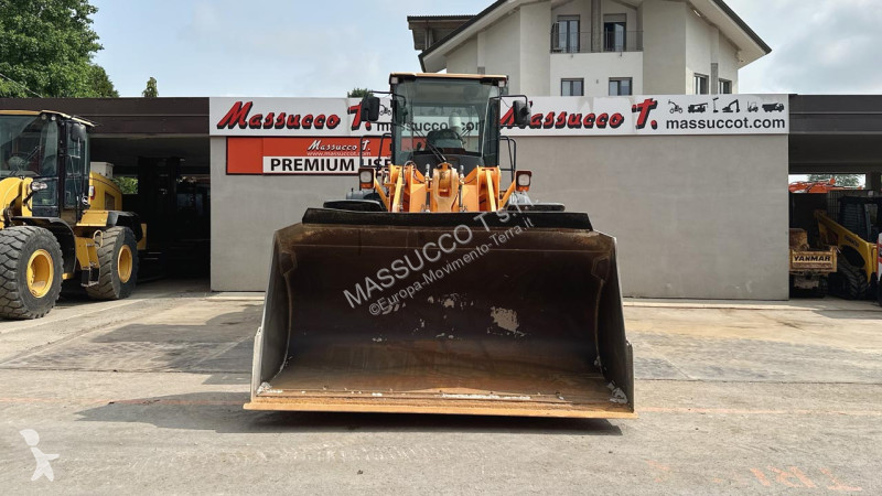 Nakladač Hyundai HL760-9A