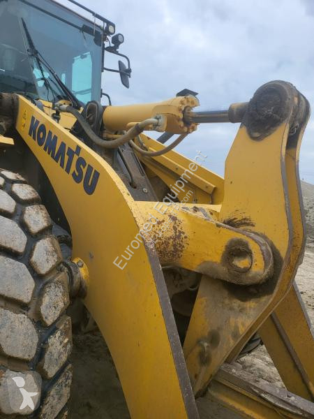 Nakladač Komatsu 7