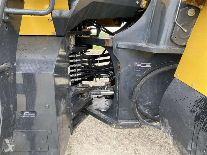 مُحمّلة Komatsu 480-6