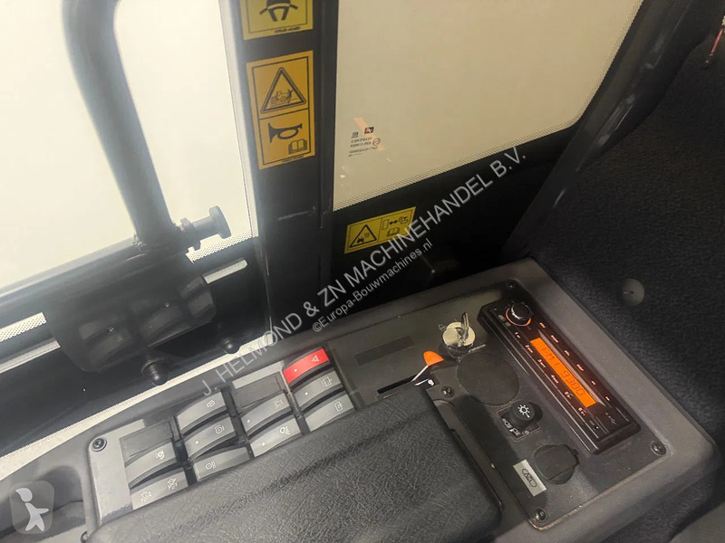 Chargeuse Komatsu WA80M-8E0 DEMO