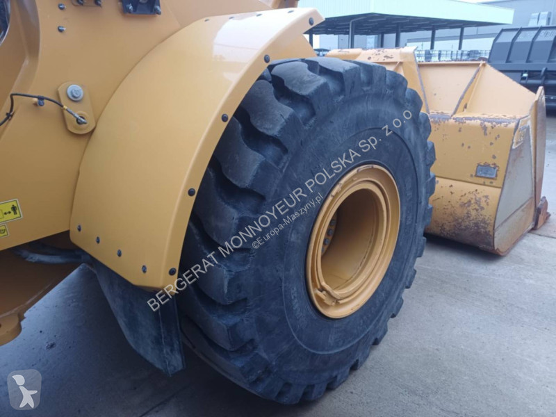 Nakladač Caterpillar 972