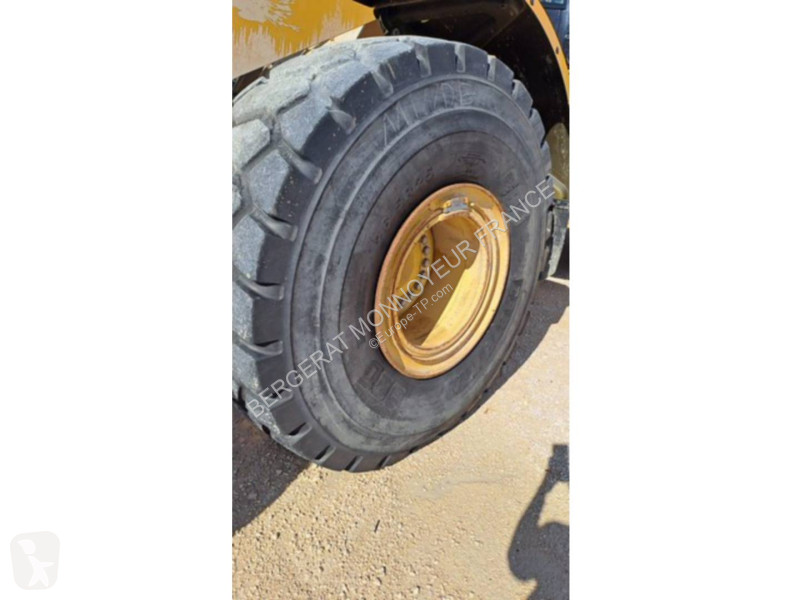 Товарач Caterpillar