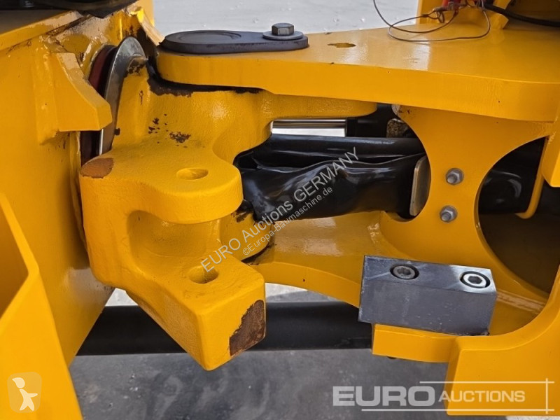 Товарач JCB 409