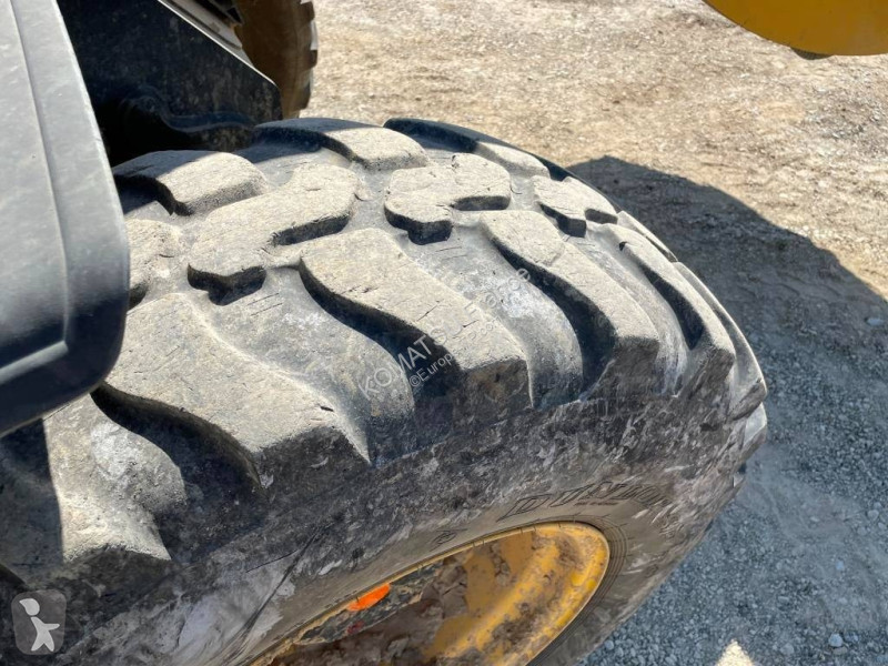 Læssemaskine Komatsu WA 100M-8E0