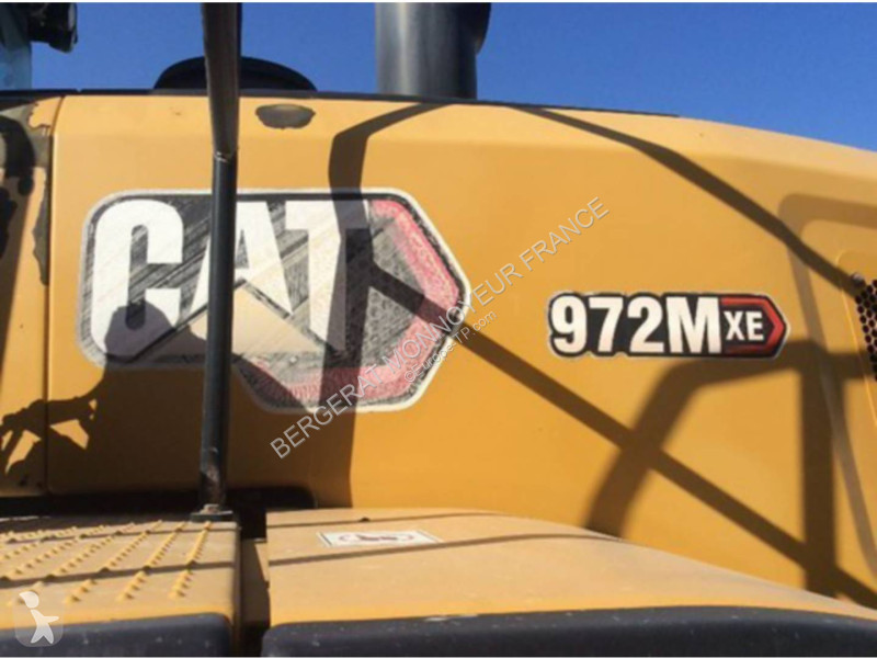 Nakladač Caterpillar 972M XE