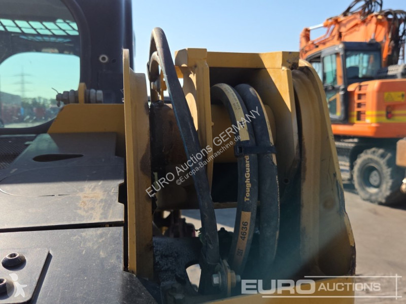 Pala Caterpillar 239D3