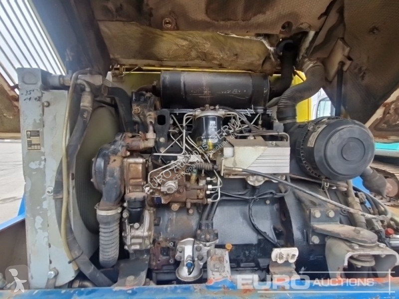 Nakladač Schaeff SKS661