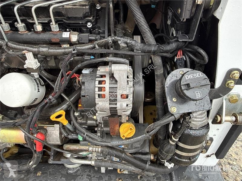 Навантажувач Bobcat S570