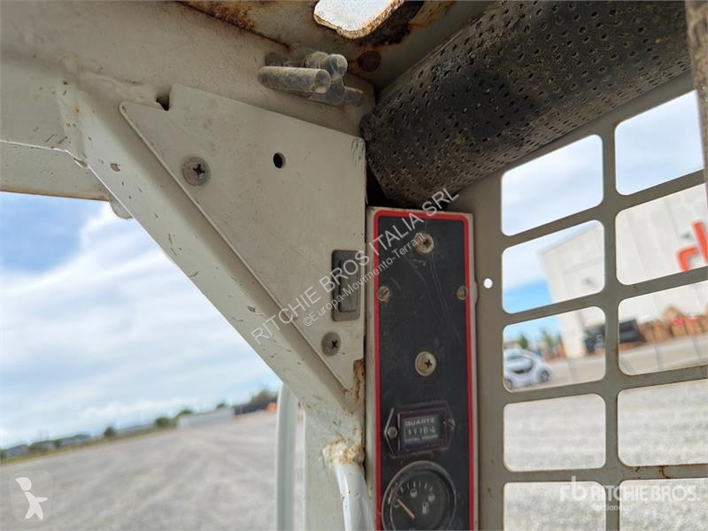 Chargeuse IHI 2041 Skid Steer Loader