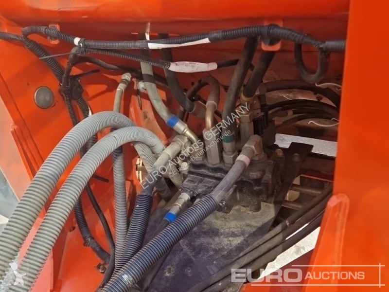 Lastare Kubota R085