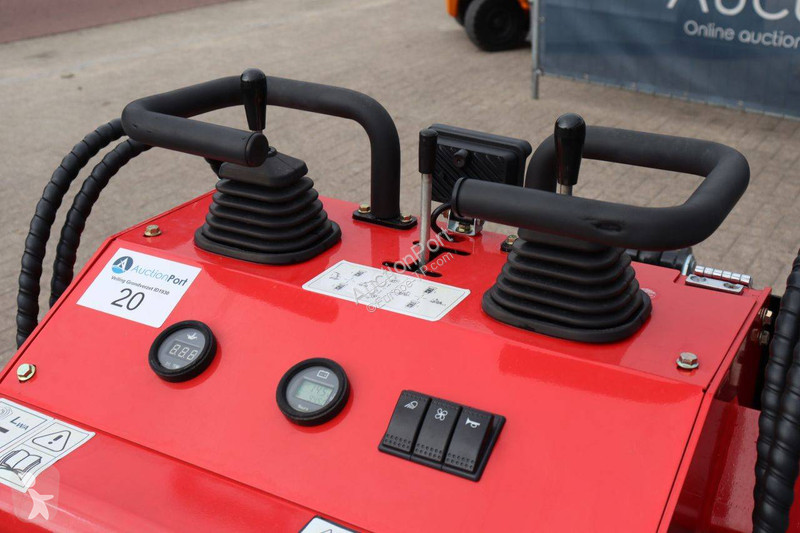 Nakladač Captok CK323TZ