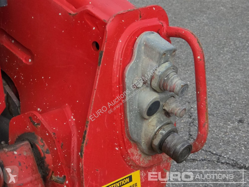 Товарач Bobcat T590