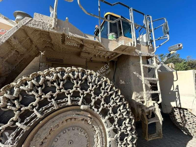 Incarcator Komatsu  WA600-8E0