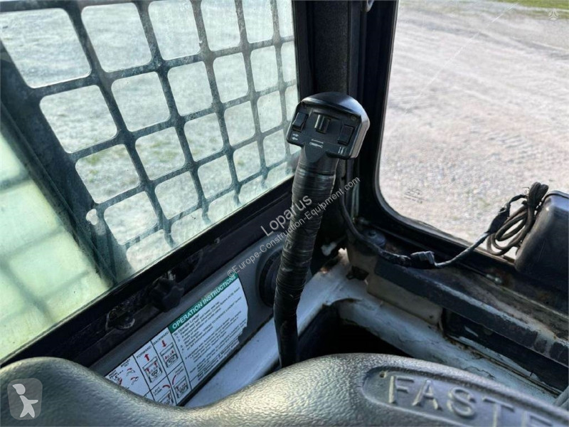 Shovel Bobcat
